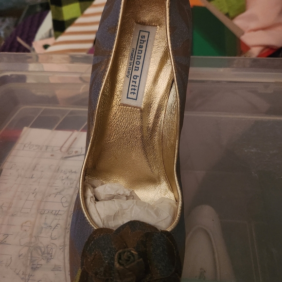 Shannon Britt Shoes - Picture 3 of 3
